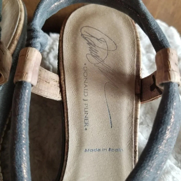Donald J Pliner Metal Wedge Sandals Slingback  9.5 - Picture 6 of 10